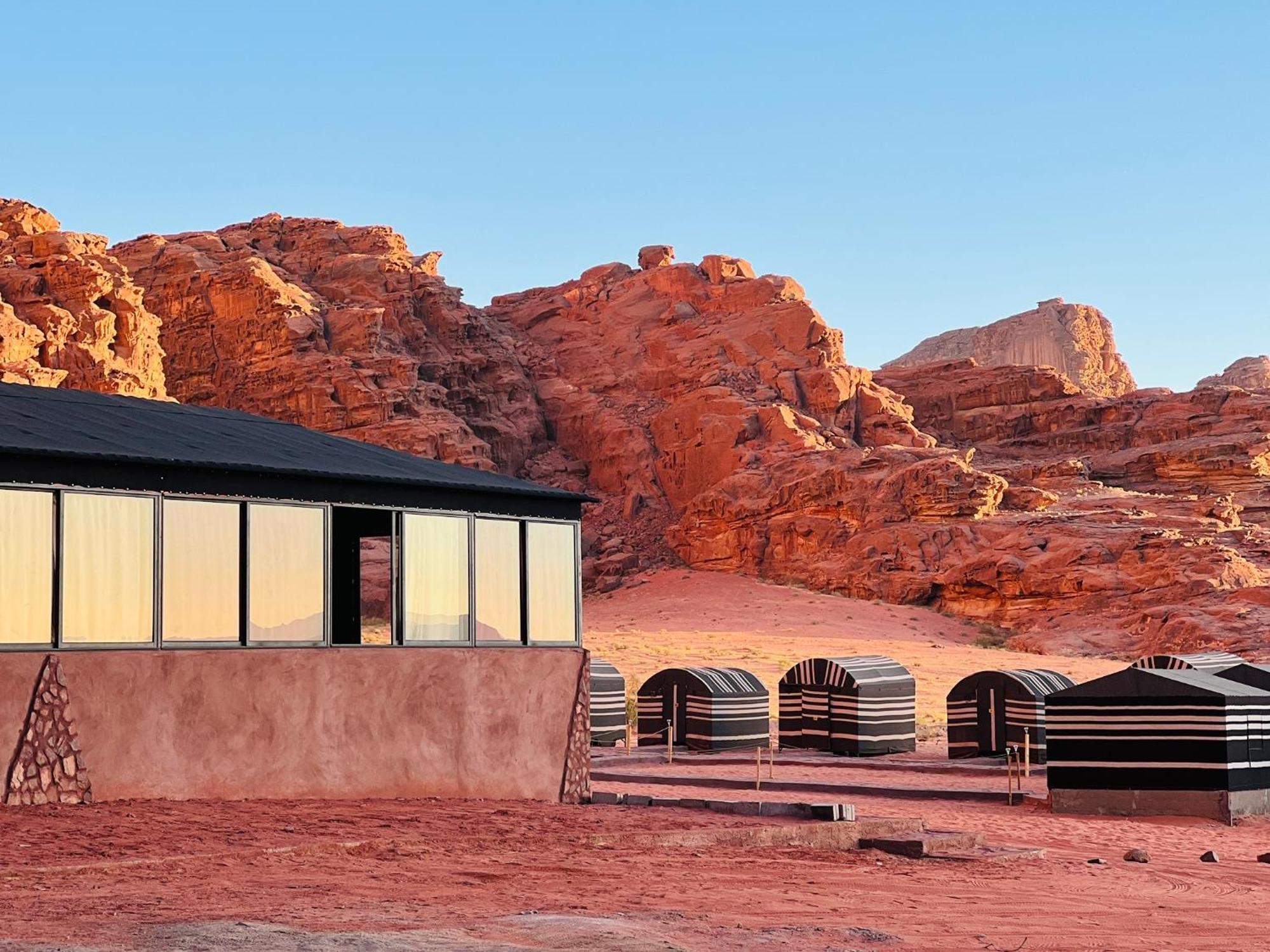 Bedouin Nights Camp Hotel Wadi Rum Exterior photo